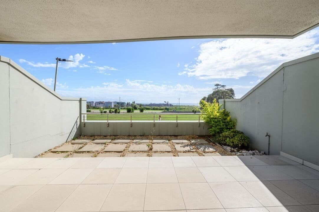 Prestigious residence with sea views and garden — photograph 25 of 34