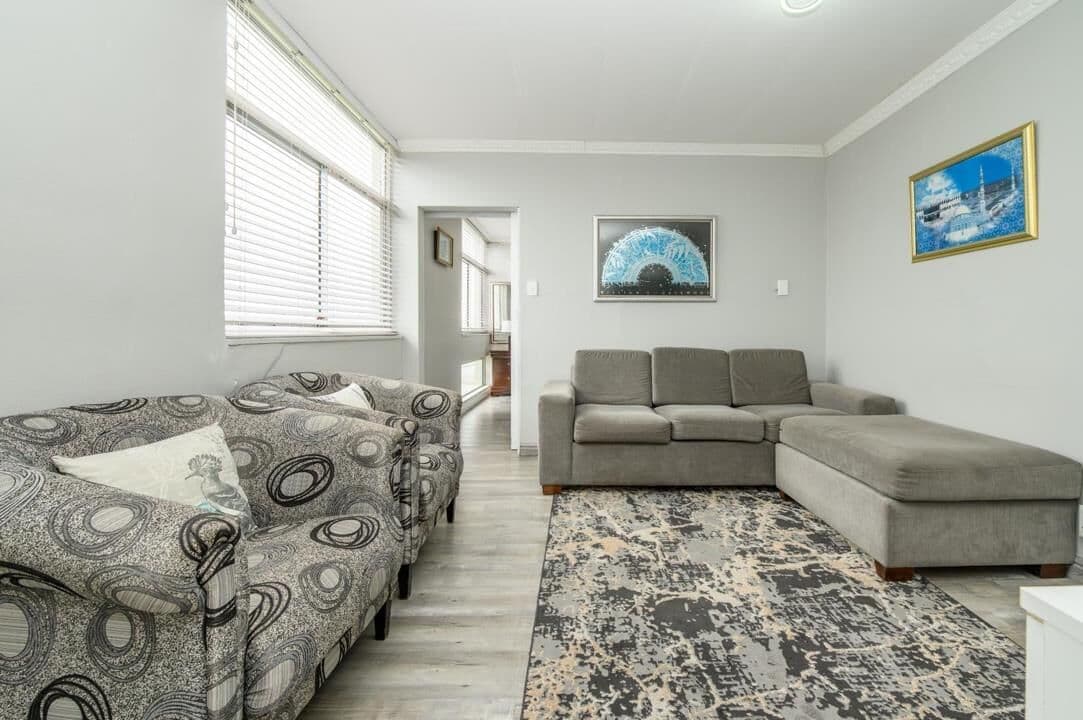 A RARE GEM WITH BREATHTAKING 180 DEG SEA VIEWS — photograph 23 of 74